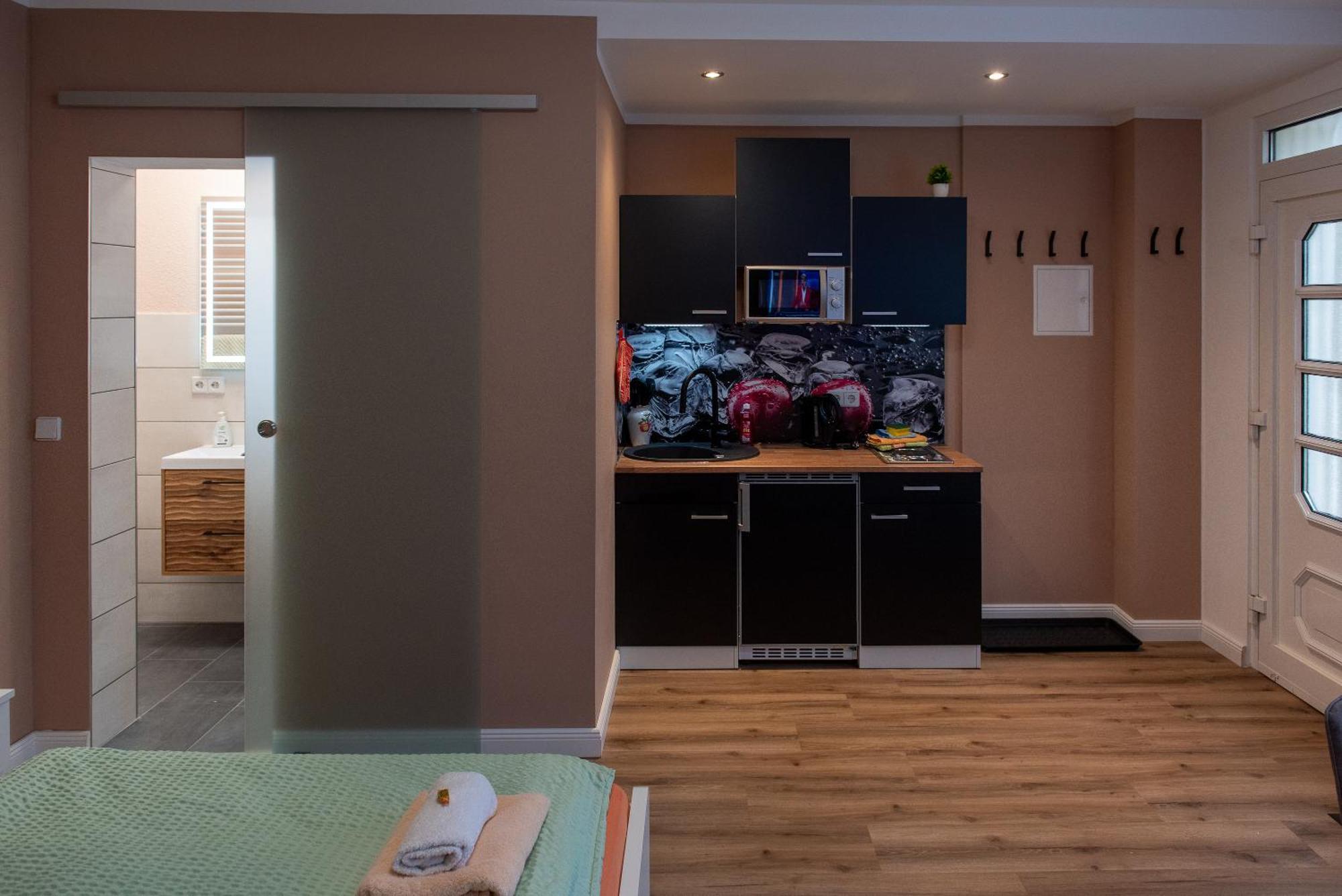 Top-Moderne Ferienwohnung Und Apartments Auf Frueherem Wunderschoenen Bauernhof Im Elbe-Elster-Kreis In Brandenburg Bei Herzberg-Elster, Schoenewalde, Holzdorf Экстерьер фото
