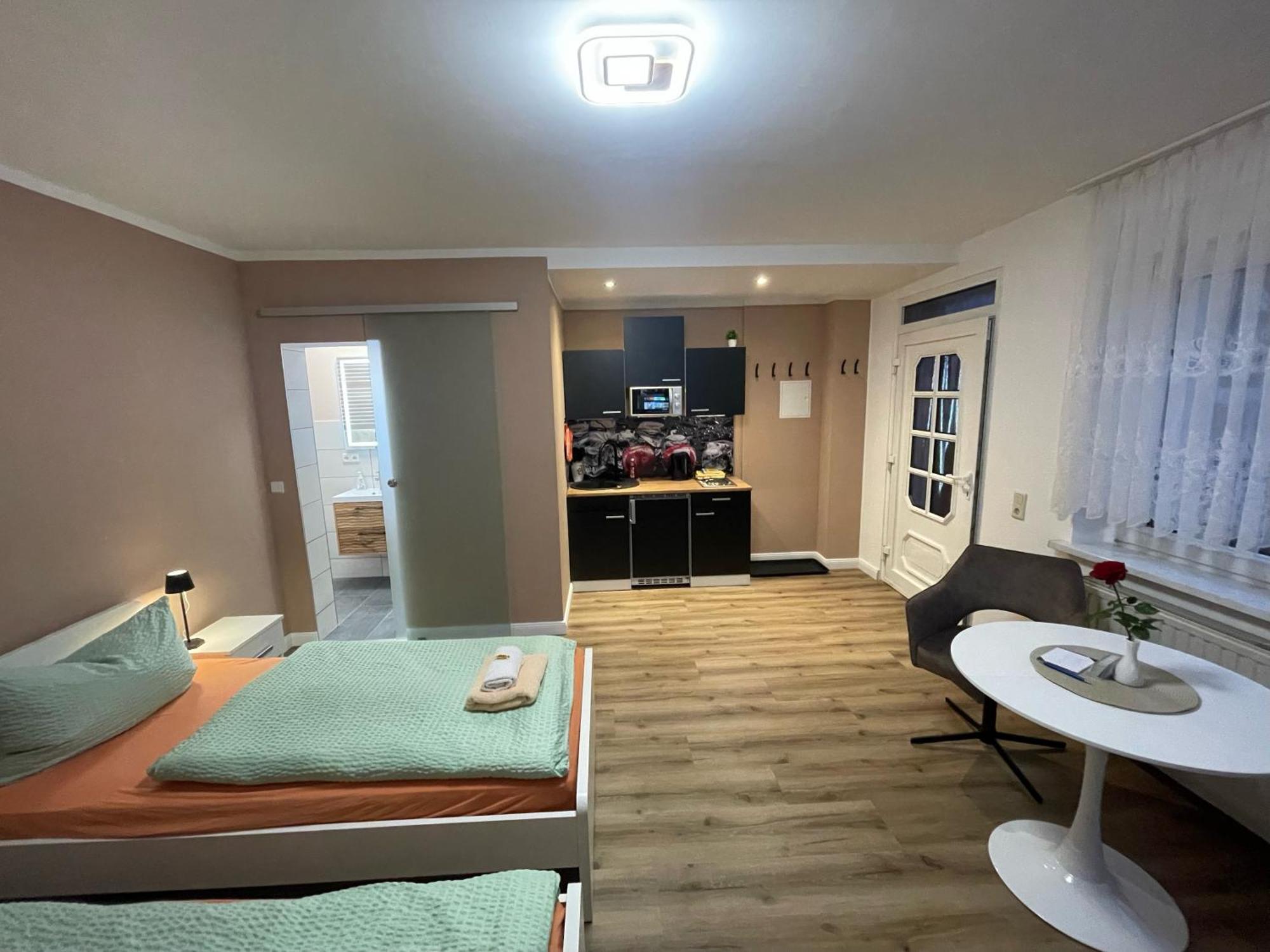 Top-Moderne Ferienwohnung Und Apartments Auf Frueherem Wunderschoenen Bauernhof Im Elbe-Elster-Kreis In Brandenburg Bei Herzberg-Elster, Schoenewalde, Holzdorf Экстерьер фото